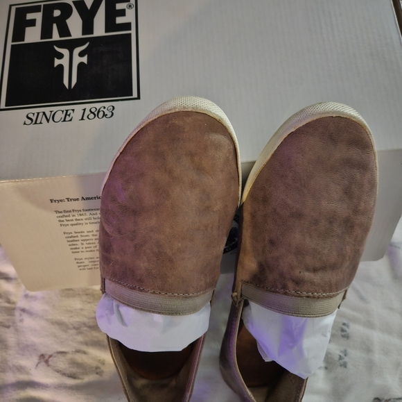 Frye Melanie Slip On Grey - Picture 6 of 12